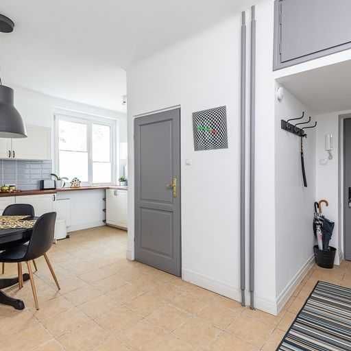 2 pokoje, apartament z loggią w Śródmieściu, ul. Lewartowskiego