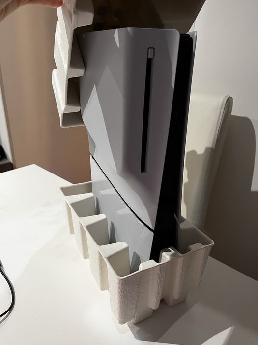 Vendo PS5 1TB c jogo