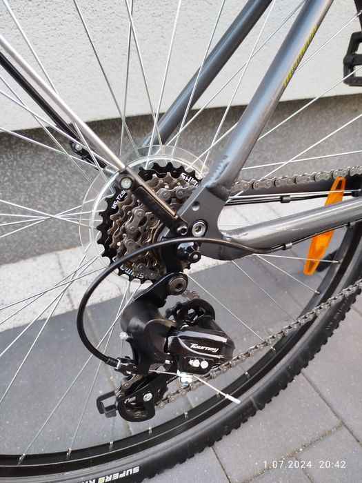 Rower damka trekking BULLS PULSAR CROSS STREET dynamo piasta 28" amor