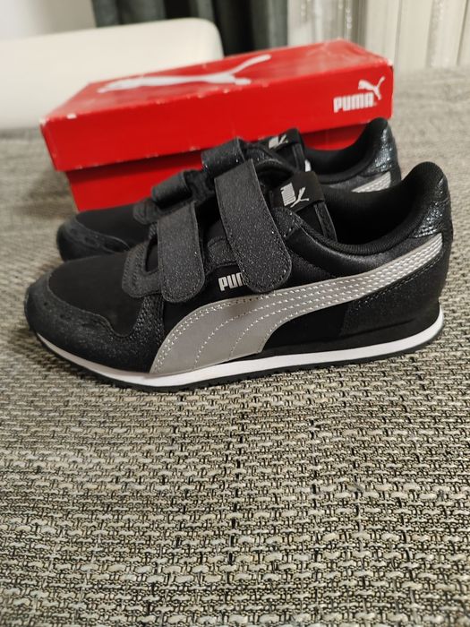 Buty dla dziewczynki Puma 0, rozmiar 34