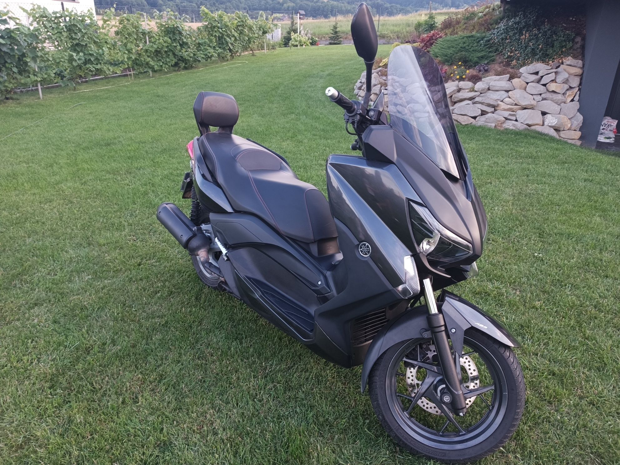 Sprzedam YAMAHA XMAX 125