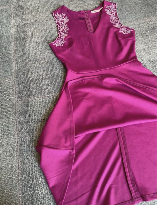 Vestido roxo da marca Mi Ami
