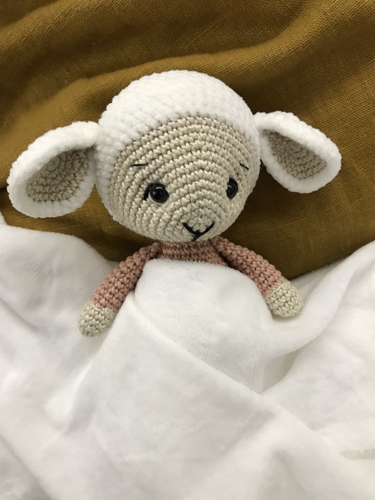 Ovelha bebe em croche / amigurumi