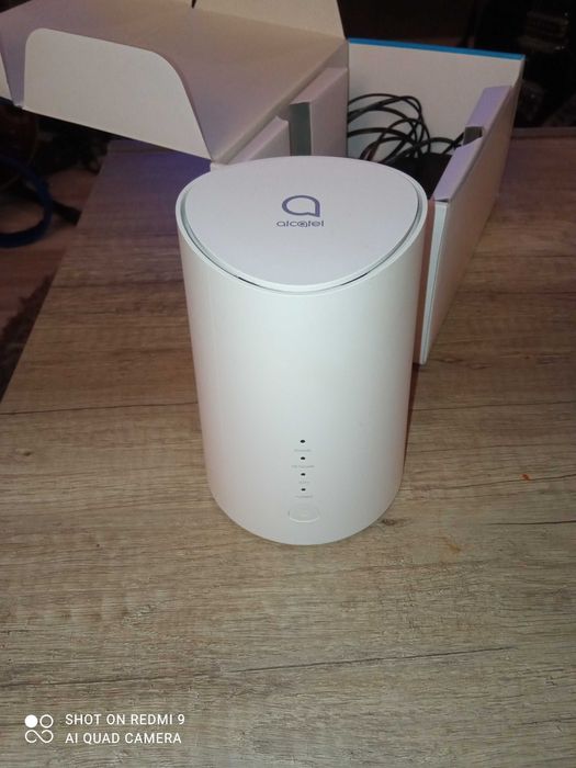 Alcatel Linkhub LTE cat7 Home Station router wi-fi