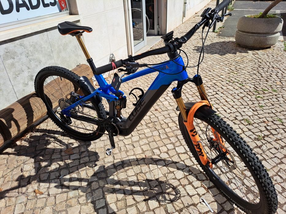 Bicicleta elétrica Cube Stereo Hybrid 140 Action Team 750