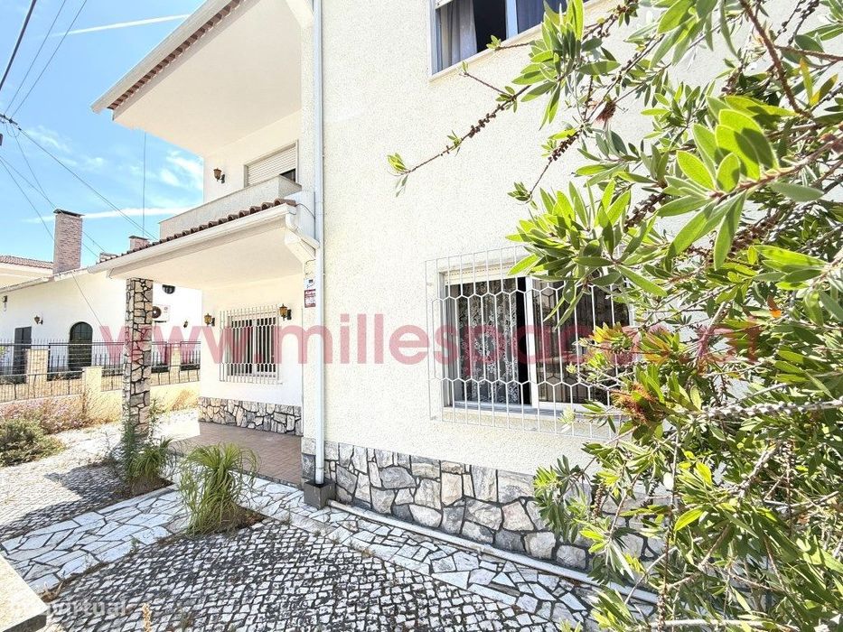 Moradia V6 com Garagem Centro da Cidade