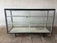 Expositor vitrine com iluminação