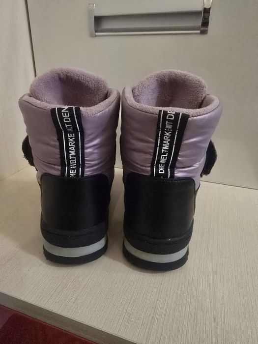 Чобітки, чоботи, дутики, сапожки