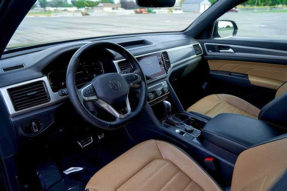 Volkswagen Atlas Cross Sport S      2020