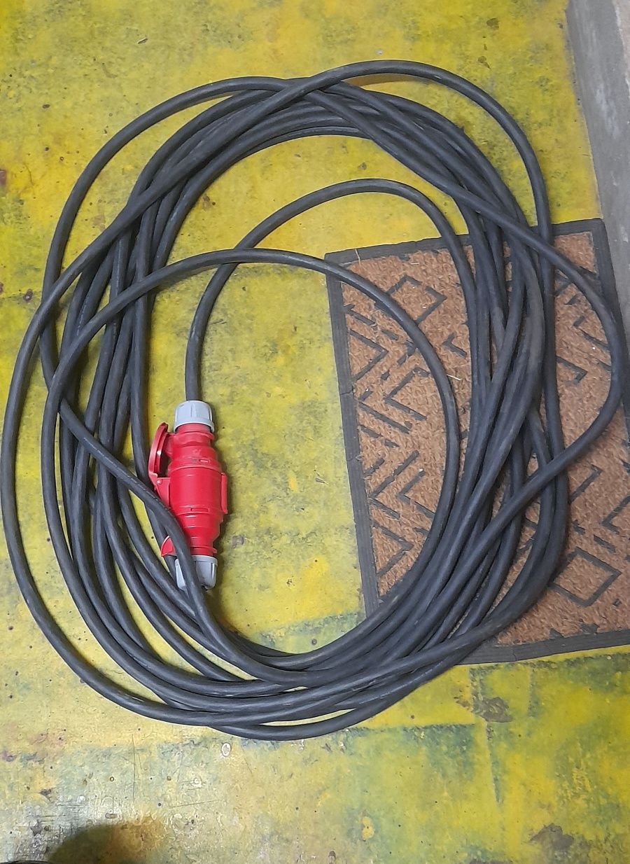 Kabel 5x6 w gumie z wtykami 32A
