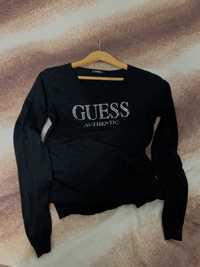 Фирменная качественная кофта от guess !