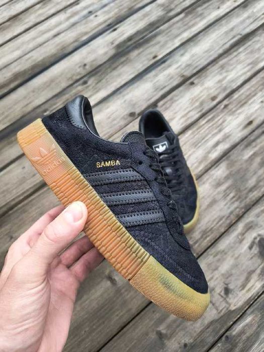 Аддіас кросівки. Adidas Samba. Круті кросівки Адідас. Кросівки.