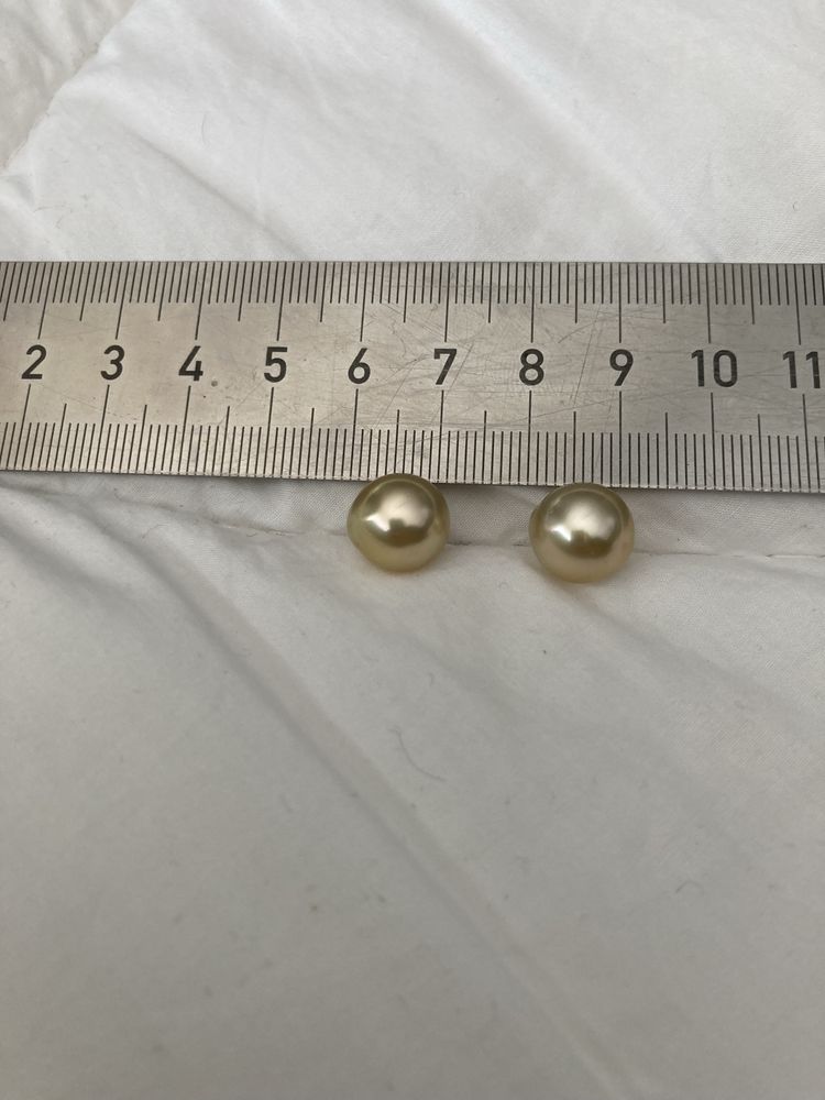 Par de pérolas autralianas naturais gold