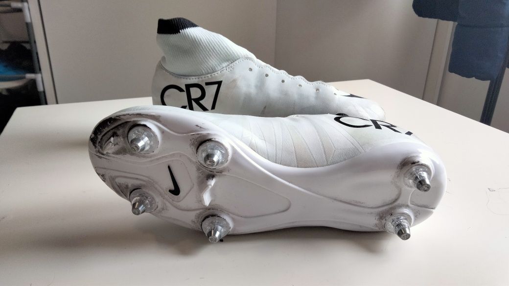 CR 7 Mercurial Chuteiras