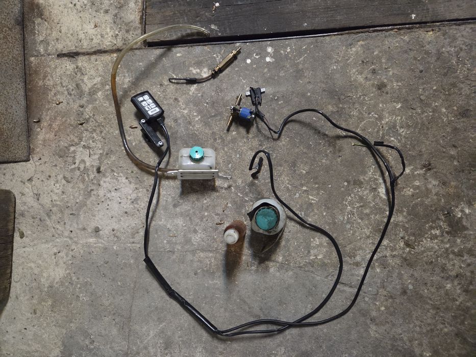 Smarowniczka łańcucha Lubrixa ze sterownikiem