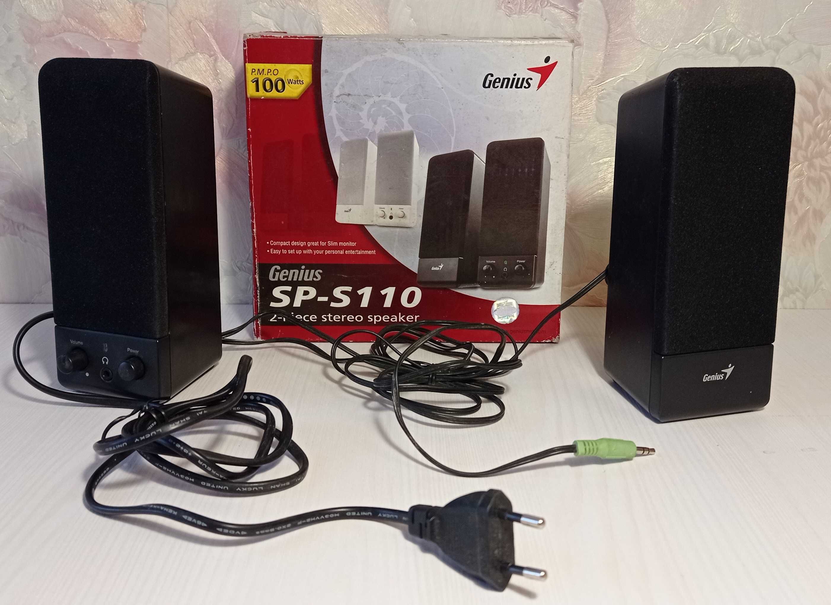 Компактні акустичні колонки Genius SP-S110