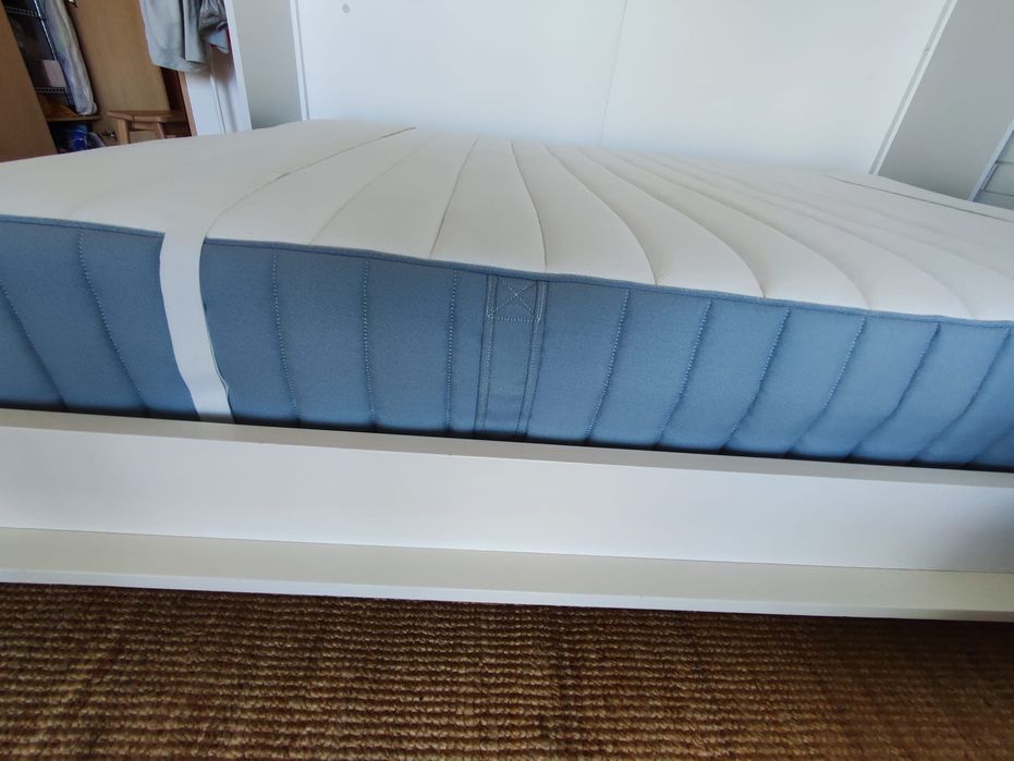 VALEVÅG - IKEA - Colchão molas ensacadas,  140x190 cm - como NOVO