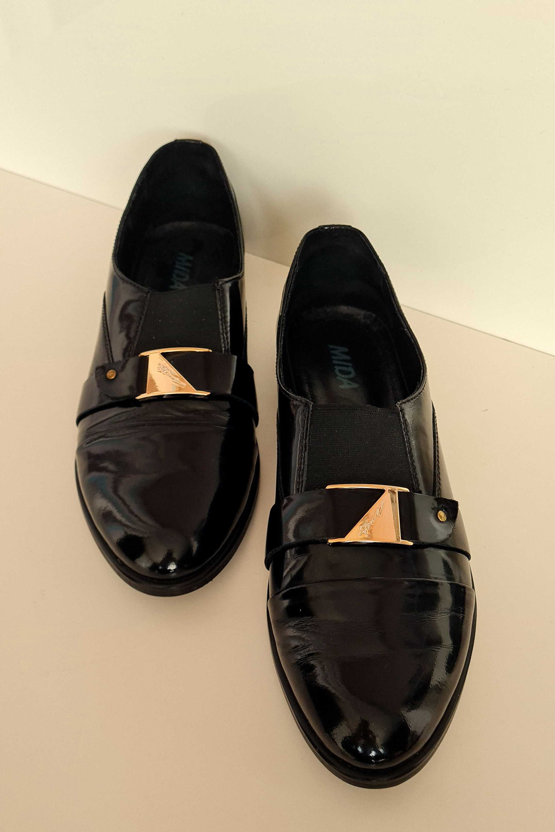 Туфли женские, лаковые без каблука | черные, кожа, размер 38