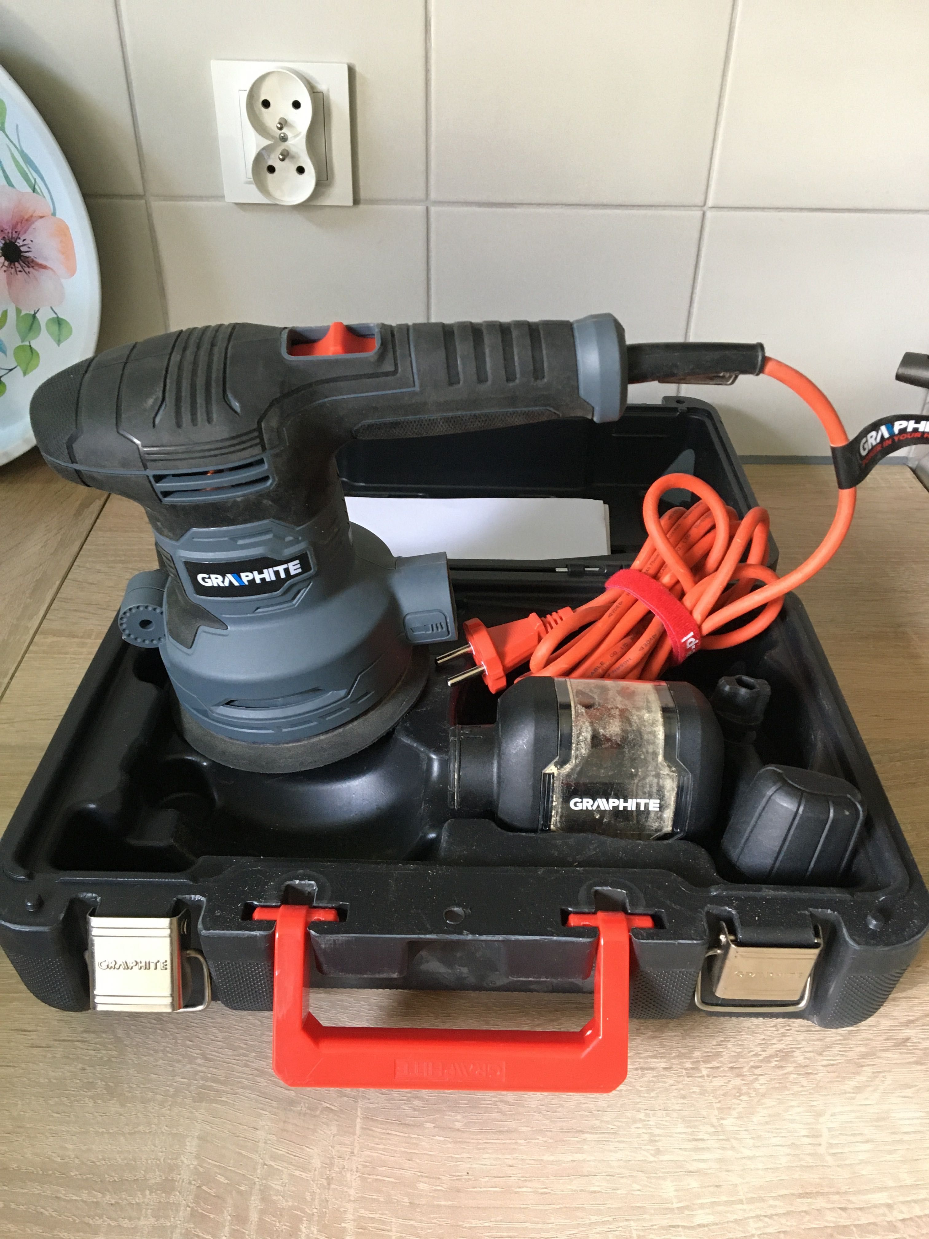 Szlifierka mimośrodowa Graphite 450W,na gwarancji!