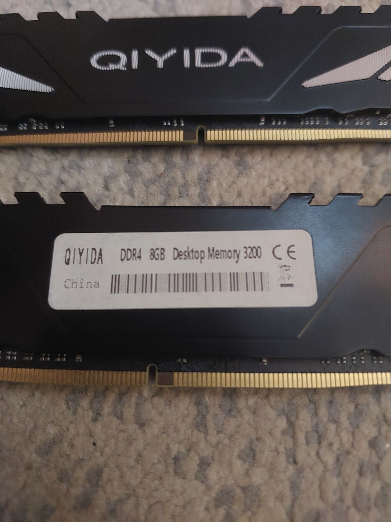 Оперативна пам'ять ddr4 8 gb ,частота 320