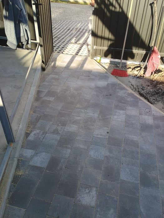 Укладання тротуарної плитки по дуже гарним цінам