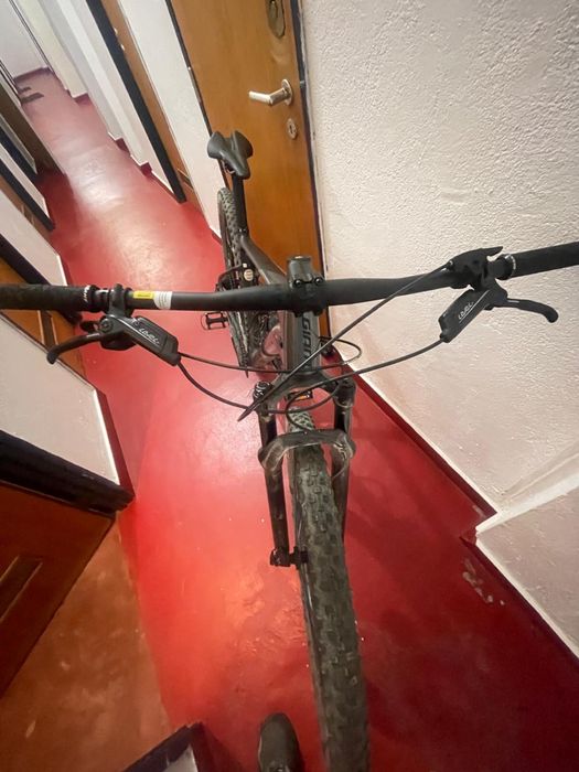 Bicicleta Giant Quadro L em carbono, roda 29