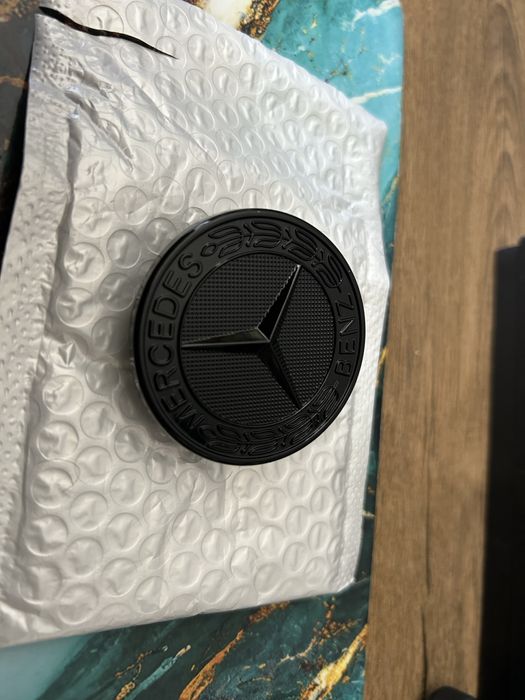 Nowy Znaczek na Maskę Mercedes Czarny Połysk!