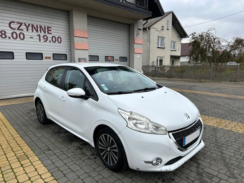Peugeot 208 2014 1.6 HDI 92KM ALLURE Klimatronic Skórzane fotele Ładnie utrzymany