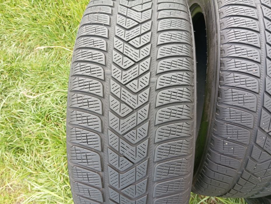 4szt opony zimówki Pirelli Scorpion 235/60/18  107H