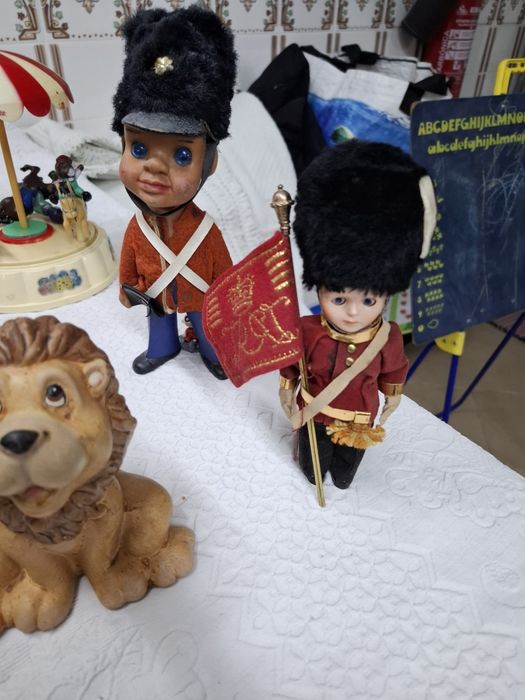 Conjunto de peças antigas