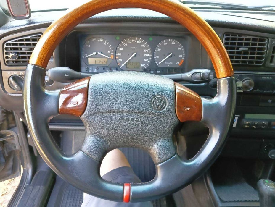 VOLKSWAGEN/Passat Б4 2,8 VR6 94г.в.Бензин.174 л.с