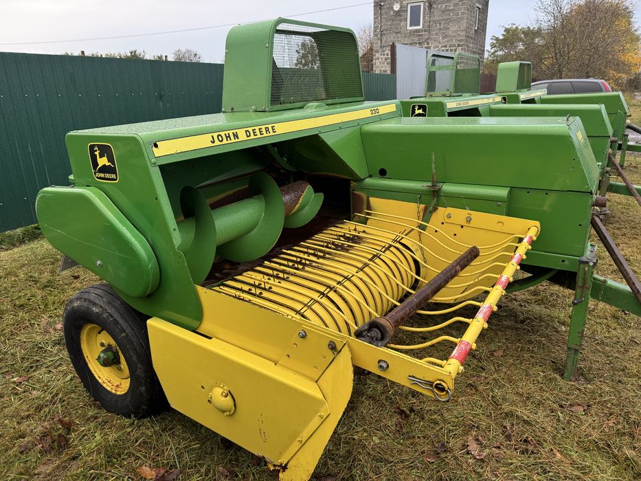 Тюковий Прес Підбирач Пресс подборщик JOHN DEERE 330 (339-336-332)
