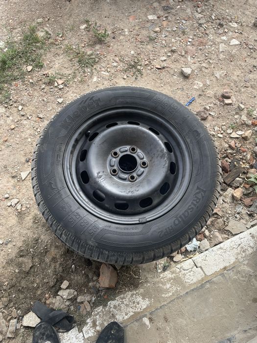 4x Felgi stalowe z oponami letnimi 195/65 r15