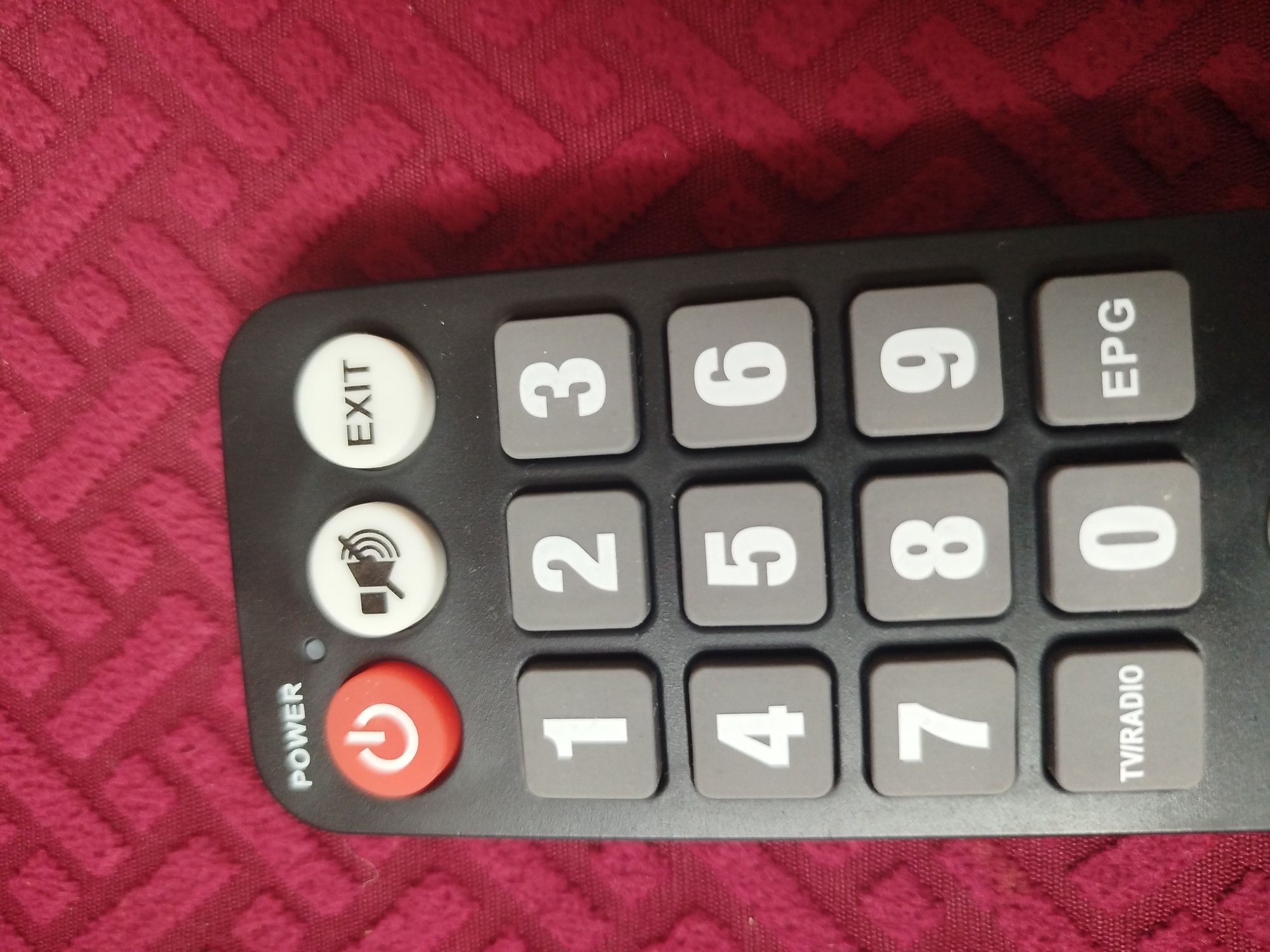 Pilot Tesla TE 401  do dekodera Senior DVB-T 2