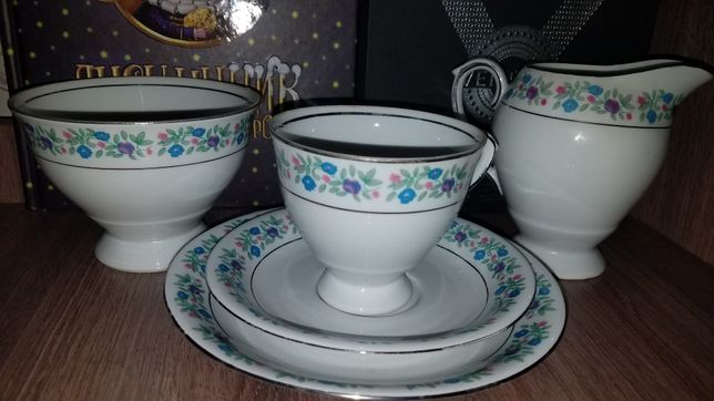 Польский чайный набор завода Porcelana Kristoff WAWEL, 1950е...
