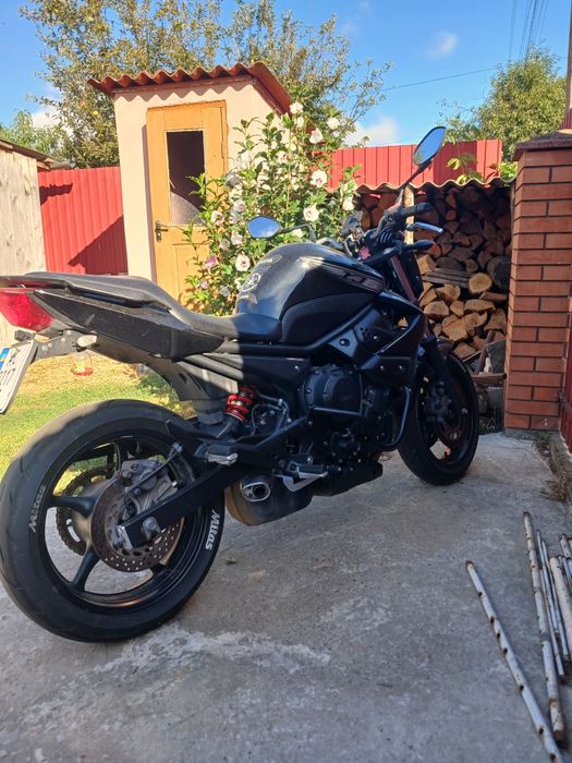 Мотоцикл Yamaha XJ6