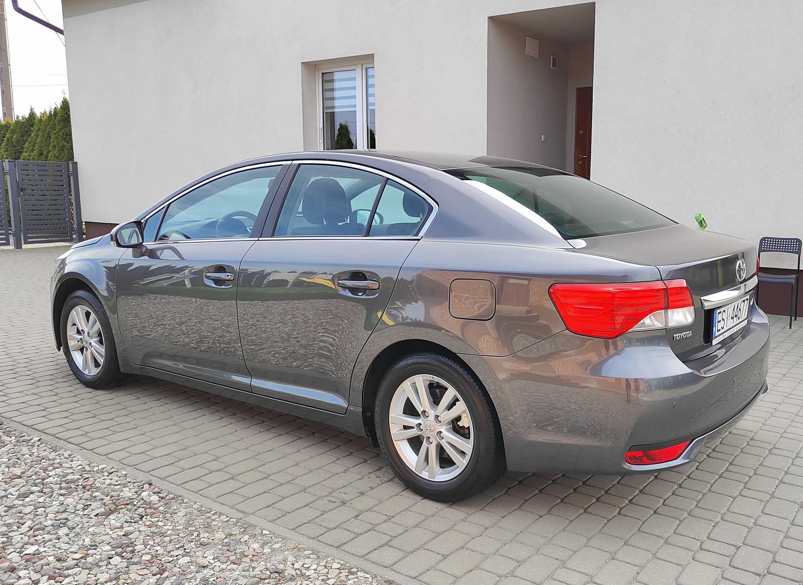 Toyota Avensis Premium Salonowa LPG