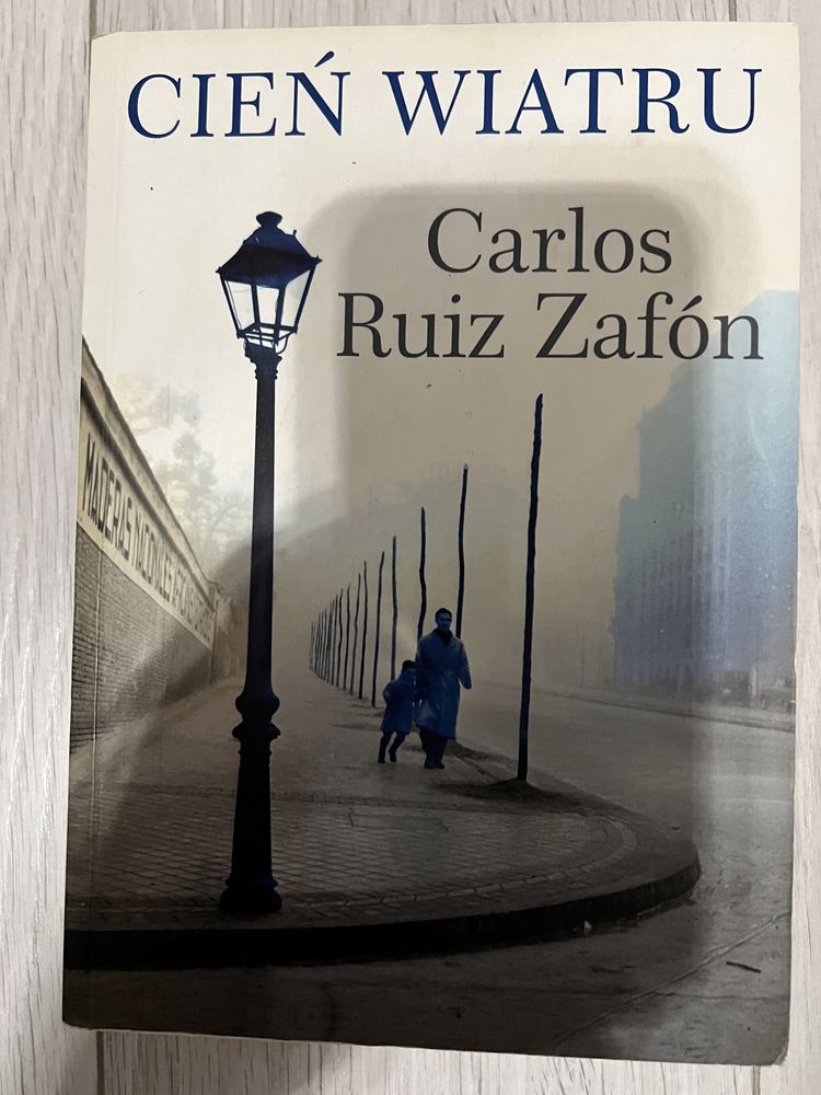 Cien wiatru - Carlos Zafon