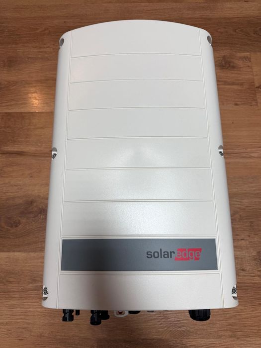 Falownik SolarEdge SE5K-RWB – 5 kW, sprawny, trójfazowy