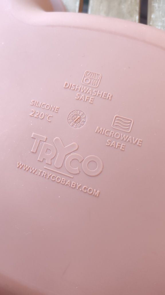 Miseczki, talerze silikonowe dla malucha, Tryco