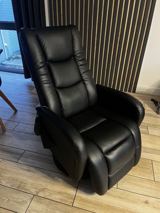 Skorzany fotel z masazem