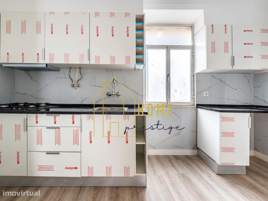 Moradia T2 Remodelada em Setúbal