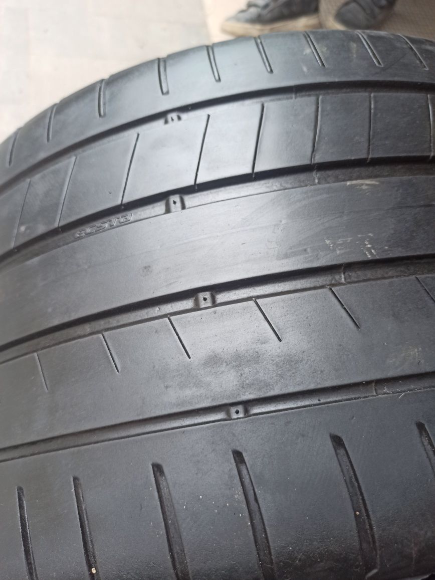 Летняя резина ПАРА 285/30 R19 Kumho Ecsta