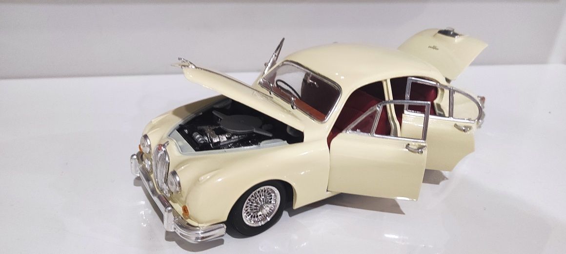 1/18 Jaguar Mark ll 1959 Maisto carro coleção miniatura