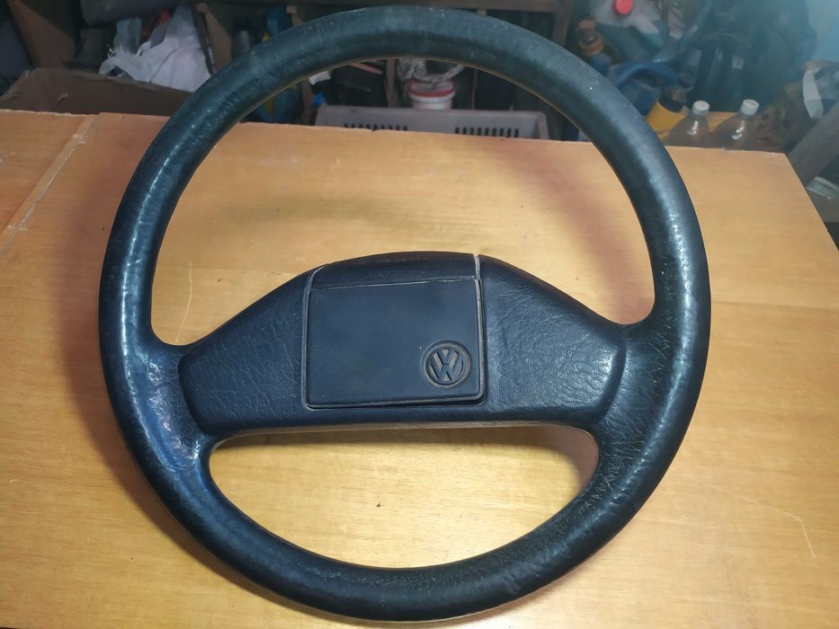 Оригинальный руль на Volkswagen Golf 2, Гольф 2 в хорошем состоянии