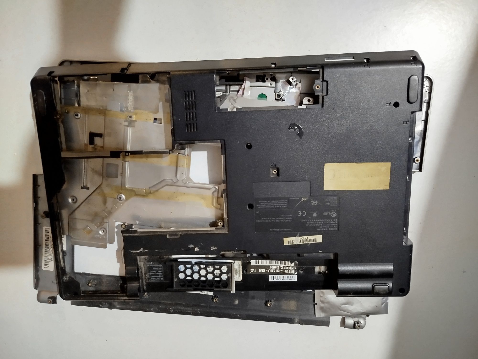 Корпус до Lenovo EDGE TP00010A