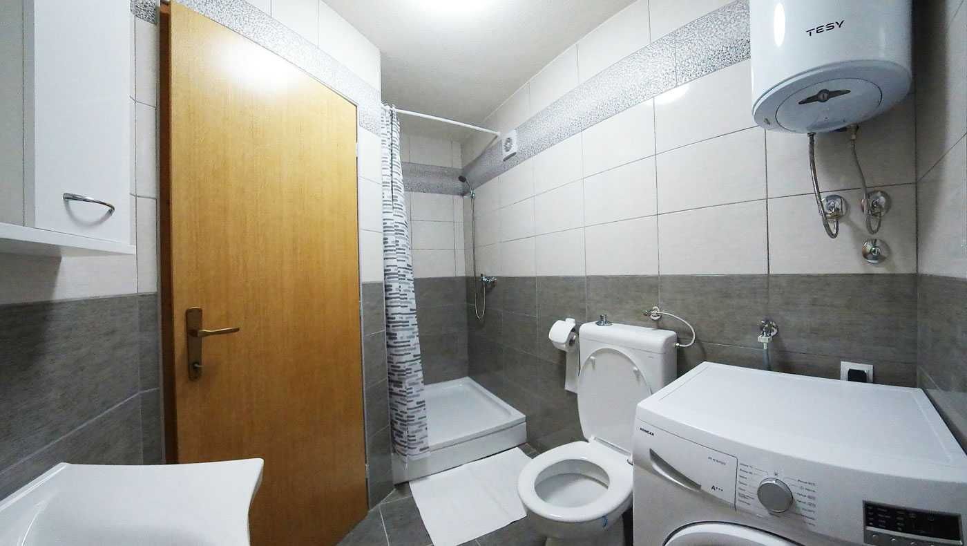 CHORWACJA duże 6 osobowe apartamenty, noclegi nad samym morzem