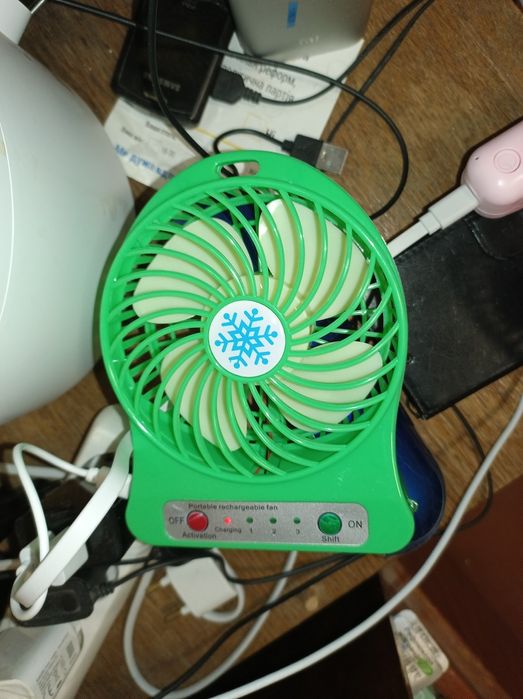 Продам вентилятор 3 скорости, 370 гривен, батарея есть 18650 хорошая