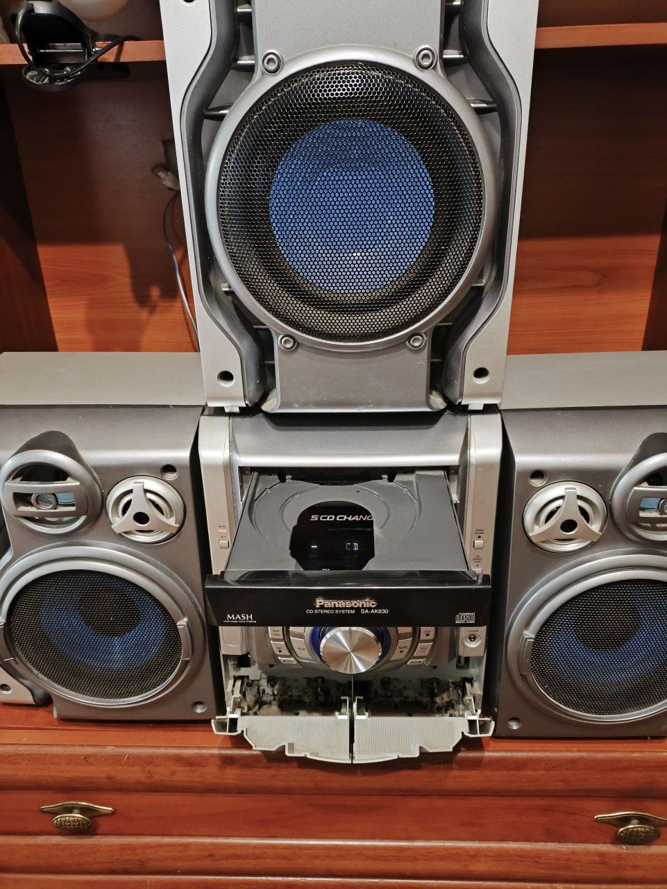 Музыкальный центр/домашний кинотеатр Panasonic SA-AK630