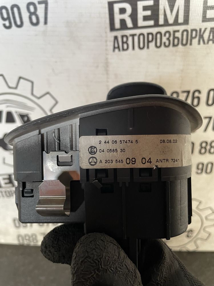 Блок керування світлом фар Mercedes C-class W203
